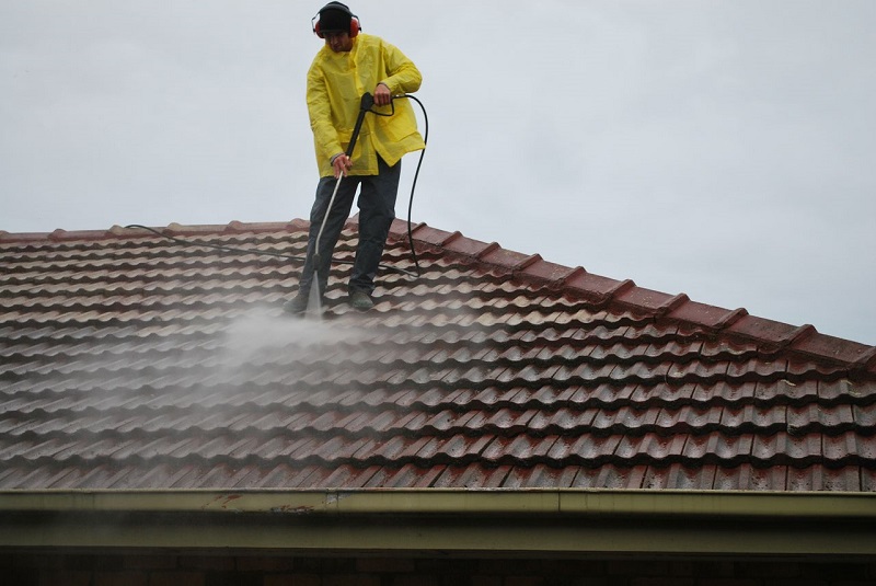 roof-cleaning-west-palm-beach