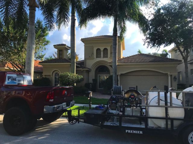 Power Washing In Loxahatchee Fl 33470 Call Us Now 561 320 8347